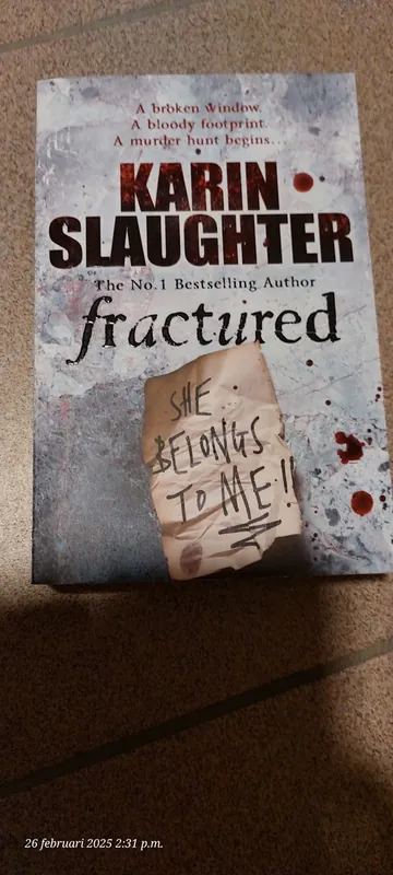 Uitverkoop Fractured - Karin Slaughter