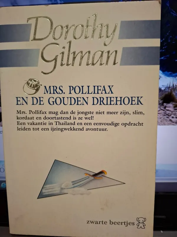 Koop Vandaag Mrs. Pollifax en de gouden driehoek - Dorothy Gilman