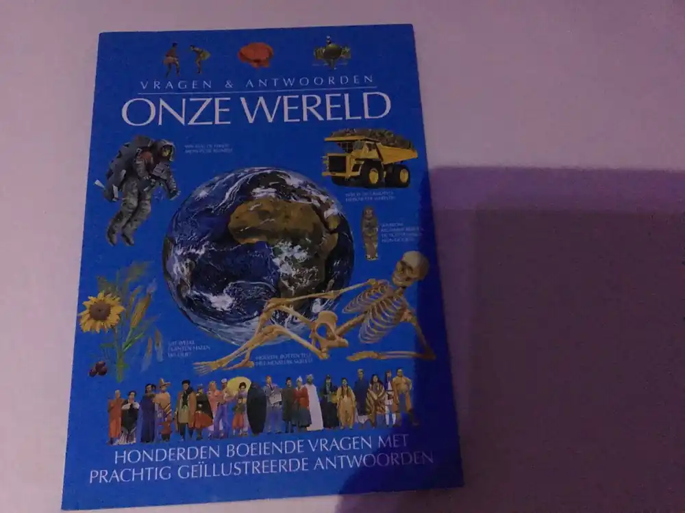 Koop Online Onze wereld - John Farndon; Colin Hynson; Ian James; Jinny Johnson; Fiona MacDonald; Angela Royston; Philip Steele; Martin Walters