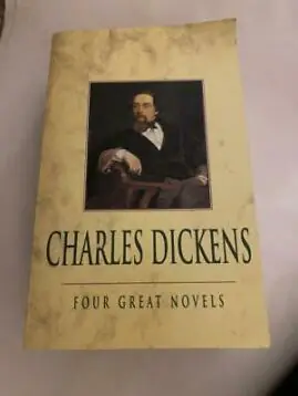 Gereduceerde Prijs Four great novels: Oliver twist - Hard times - A Christmas Carol - A tale of two cities - Charles Dickens
