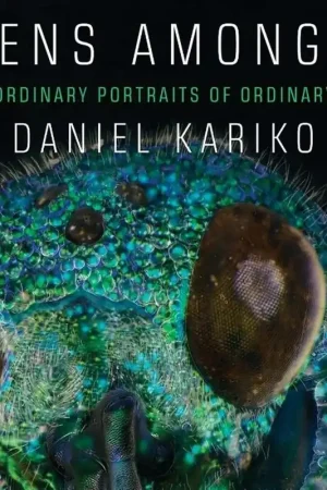 Aliens Among Us - Daniel Kariko Speciale Aanbieding