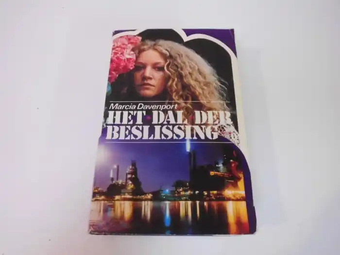 Het Dal der Beslissing. - Marcia Davenport. Beperkte Voorraad