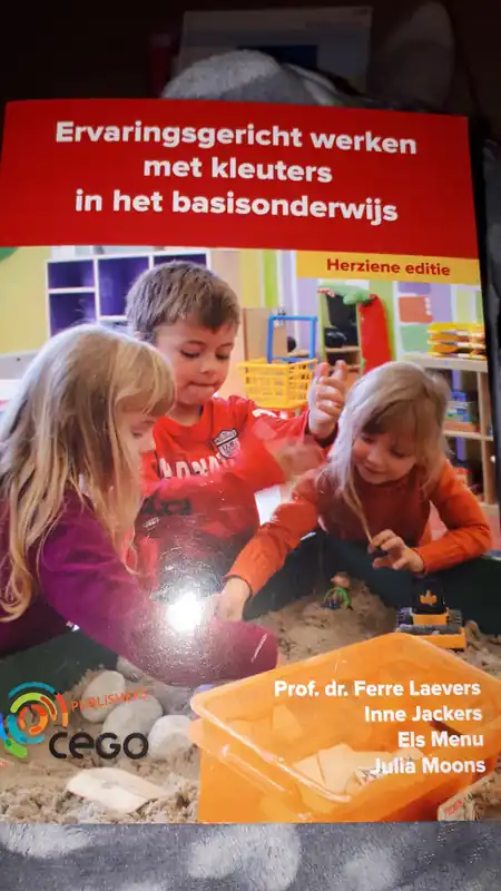 Ervaringsgericht werken met kleuters in het basisonderwijs - Ferre Laevers; Inne Jackers; Els Menu; Julia Moons Aanbieding