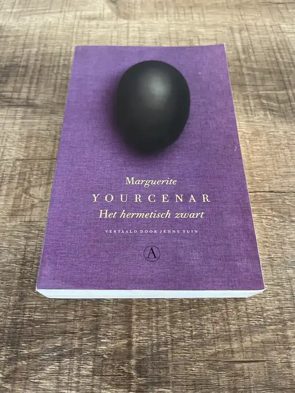 Het hermetisch zwart - M. Yourcenar Must-Have
