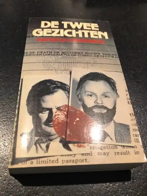 Twee gezichten - Highsmith Hete Deal