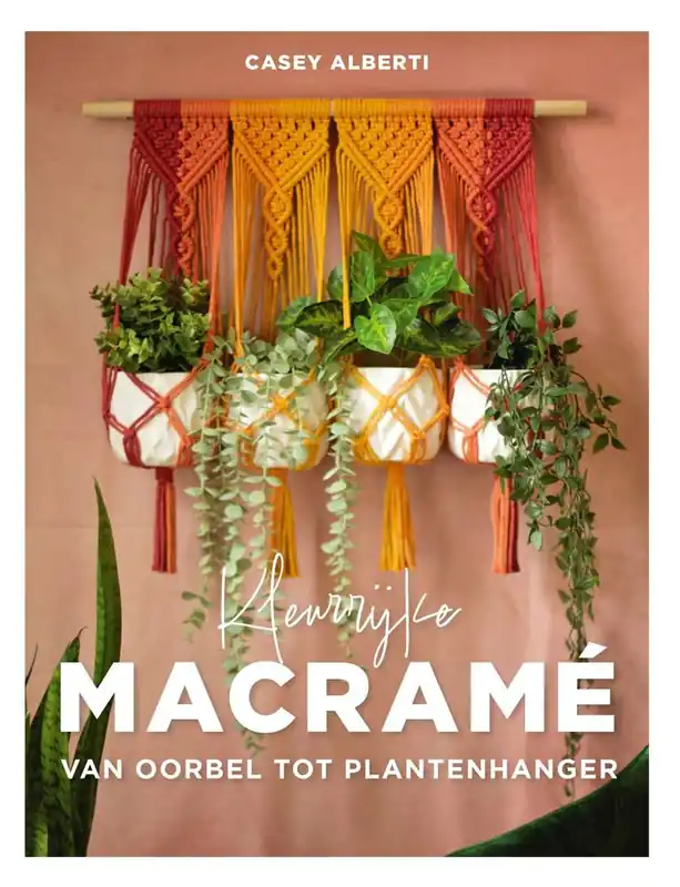 Kleurrijke macramé / Druk 1 Dagaanbieding