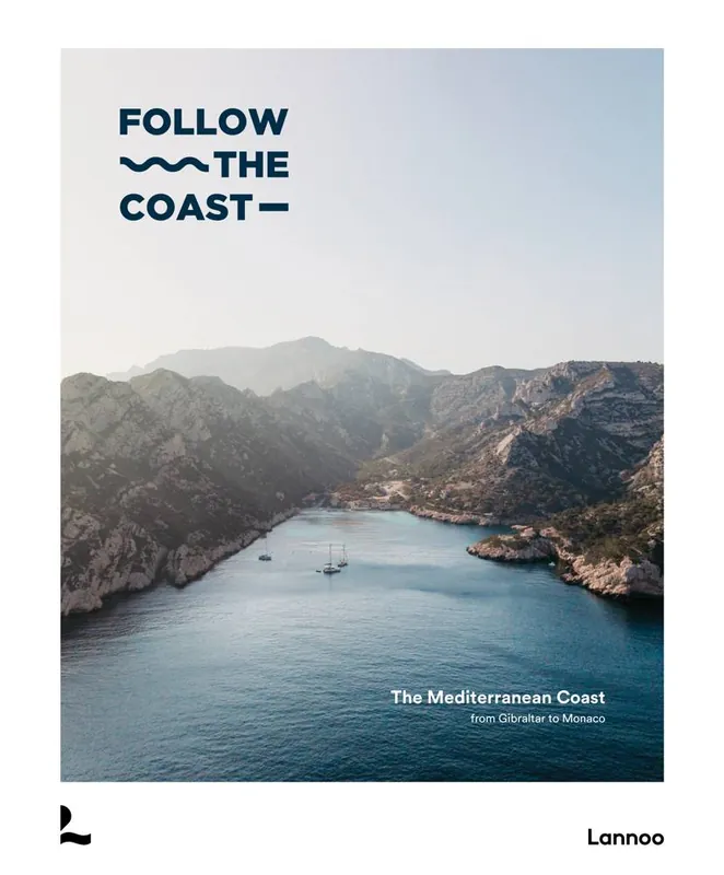 Follow the coast - the Mediterranean Coast / 1st Edition Rechtstreeks Van De Fabrikant